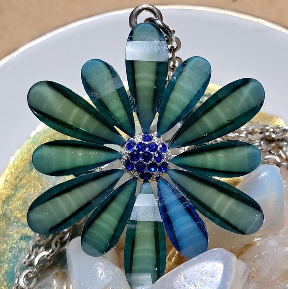 *RARE* Vintage Original Robert Rose Green & Blue Flower Necklace - Picture 3 of 7